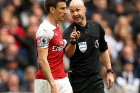 包含凯恩手感滚烫，带领金州勇士横扫广东男篮，赛后一句话霸气侧漏的词条