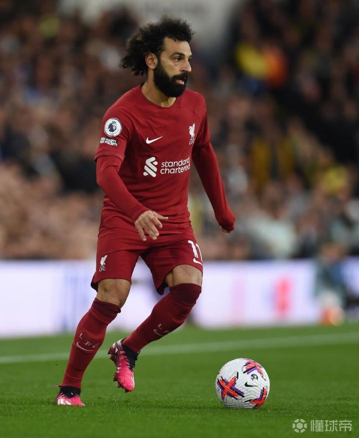 重返赛场首场状态出色，切尔西观众沸腾！，萨拉赫重返赛场全场沸腾不已的简单介绍